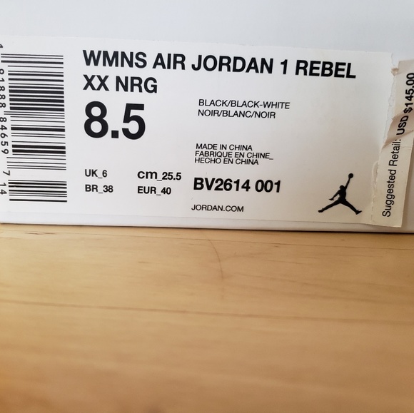 SOLD OUTSIDE OF POSH - Picture 5 of 5